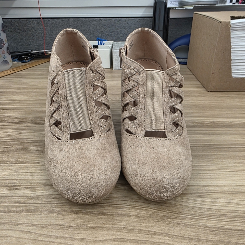 Journee Collection Piper Heel - Picture 3 of 12